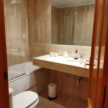 Centrico Apartamento Oviedo Parking Y Wifi Gratuitos Admite Mascotas Exterior photo